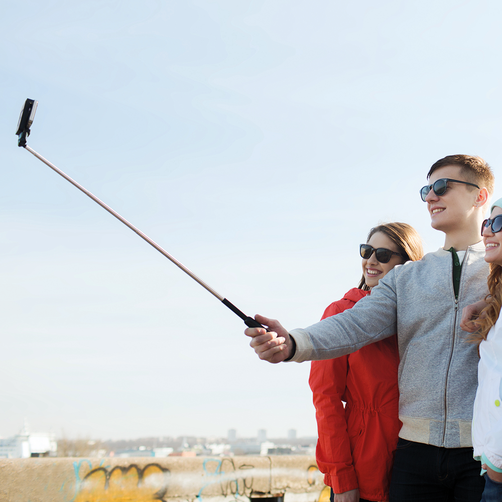 Selfie-stang i bruk på reise